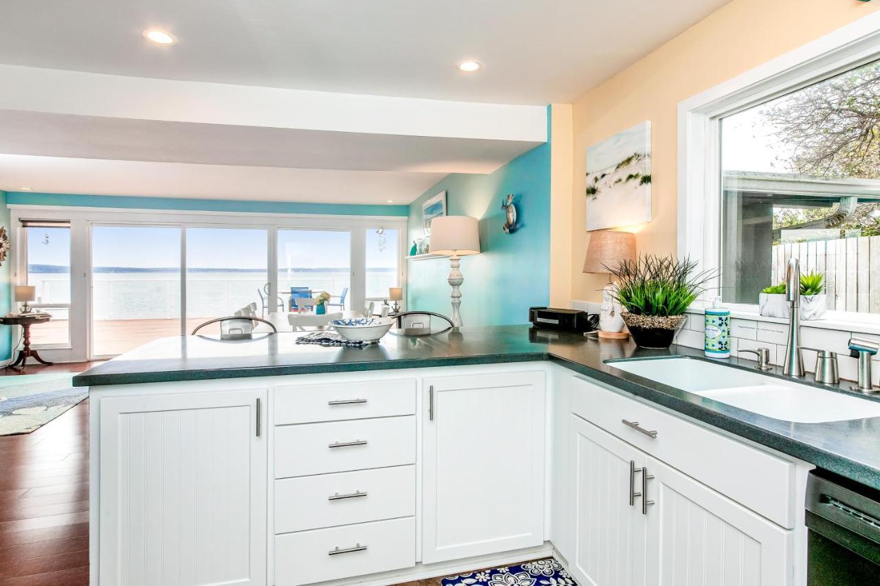 Spyglass Beach House Freeland Экстерьер фото